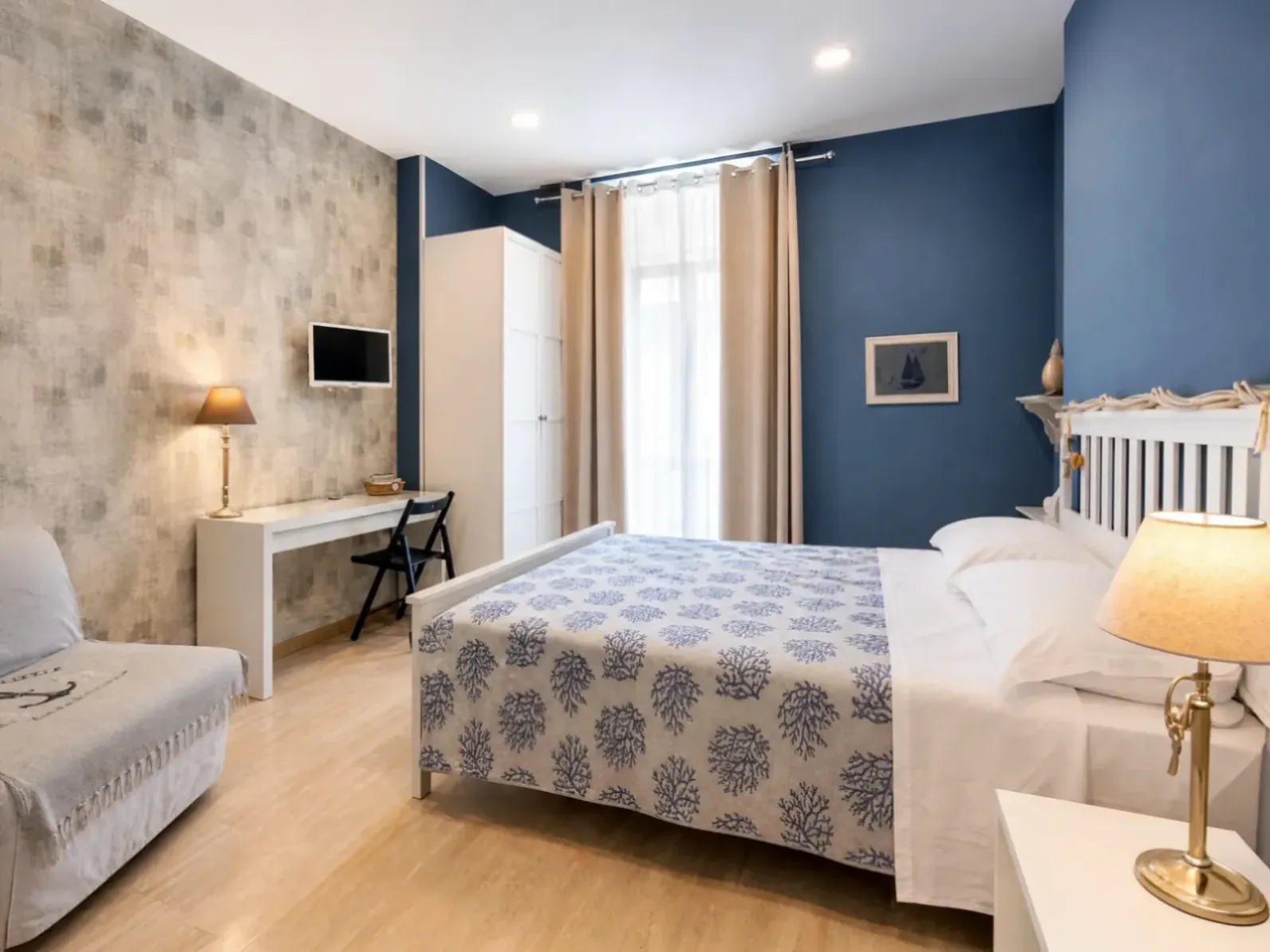 Bedroom with improved light, colour and perspective